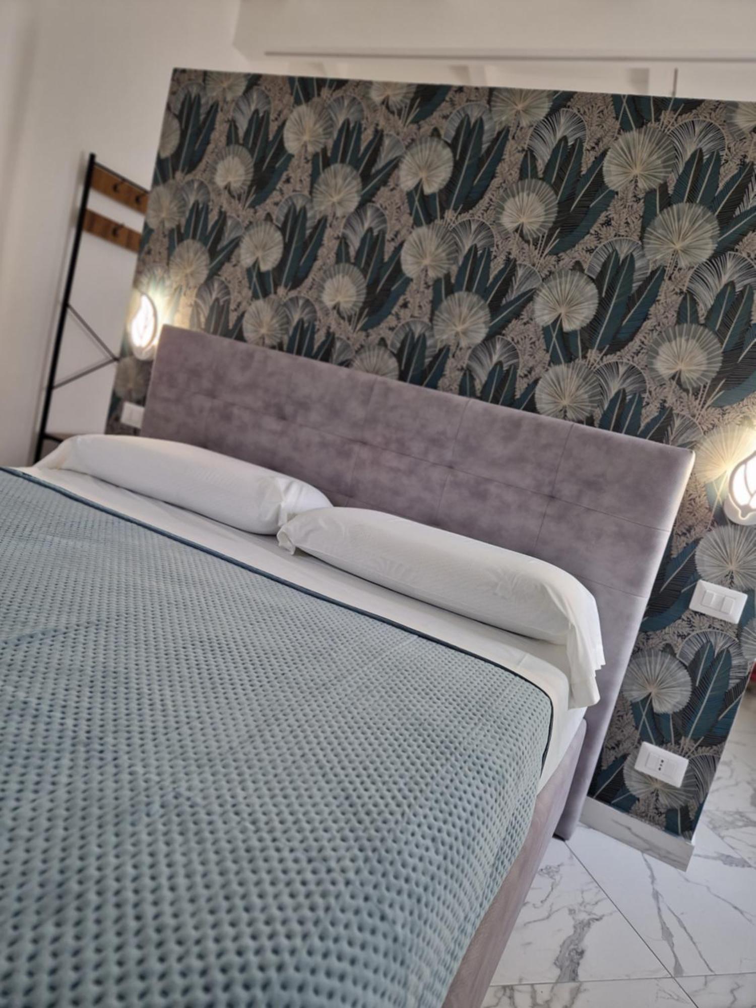 Eden Hotel Lamezia Terme Bagian luar foto