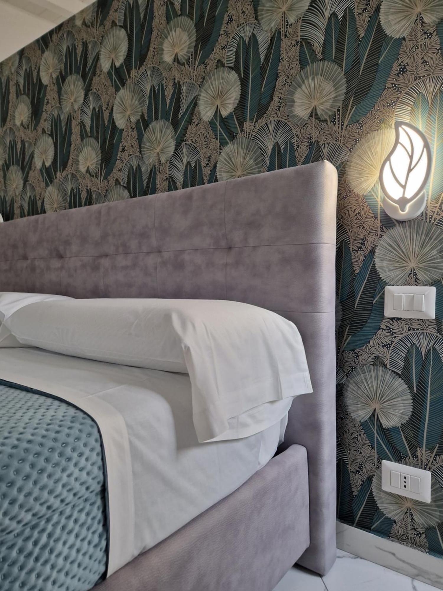 Eden Hotel Lamezia Terme Bagian luar foto