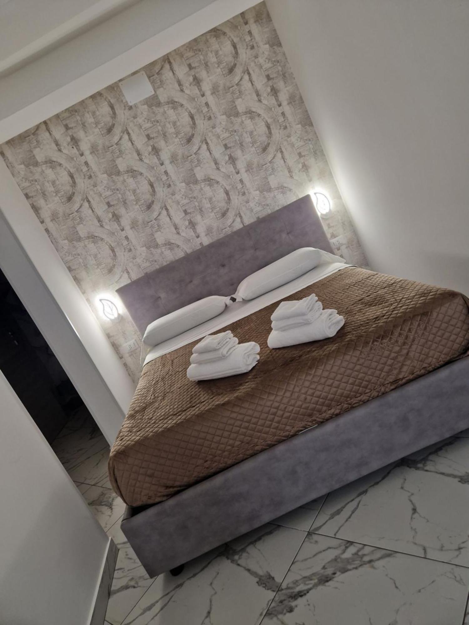 Eden Hotel Lamezia Terme Bagian luar foto